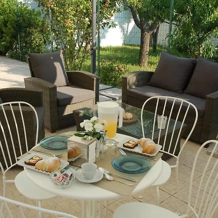 Giardino Dei Frutti Bed and Breakfast 3*